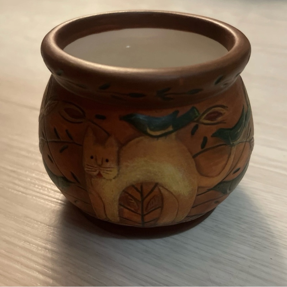 NewLang Candles Primitives Porcelain Crock American Cat 3inches Tall Never Used
